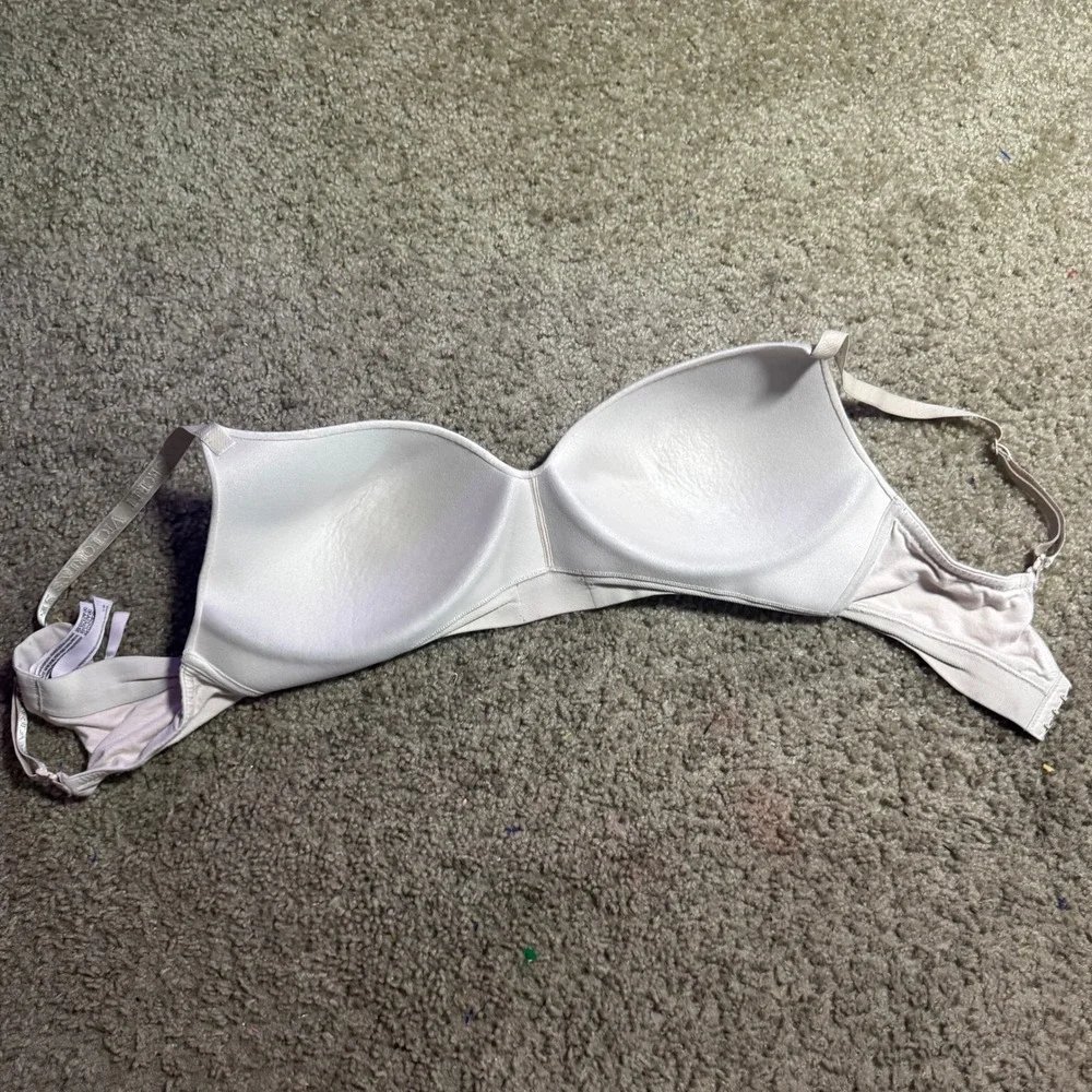 Victoria's‎ Secret Wireless T-Shirt Bra Beige Rhinestone VS Logo 36DD E80